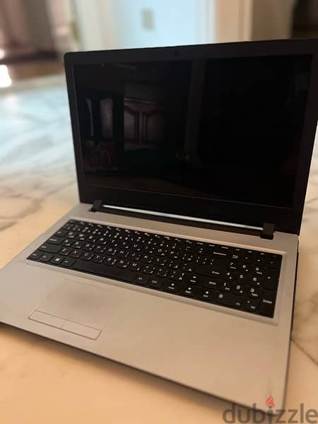 Silver Lenovo Laptop 22H2 version 5