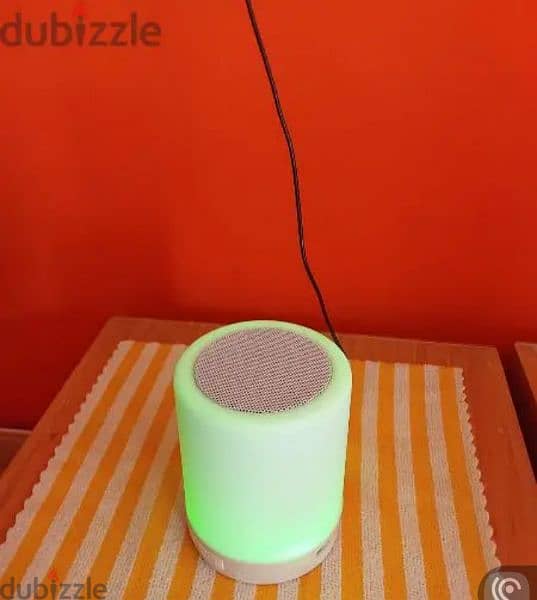 Touch Lamp Portable Speaker 2