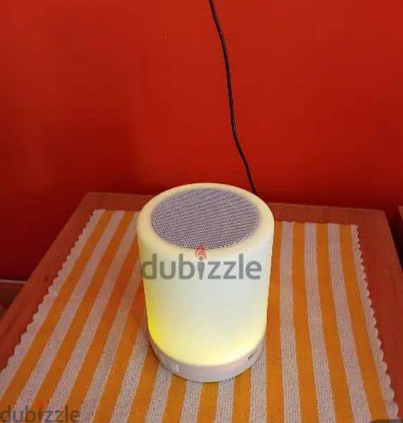 Touch Lamp Portable Speaker 4