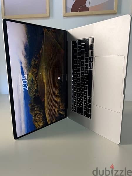 MacBook Pro 2019 i9 3