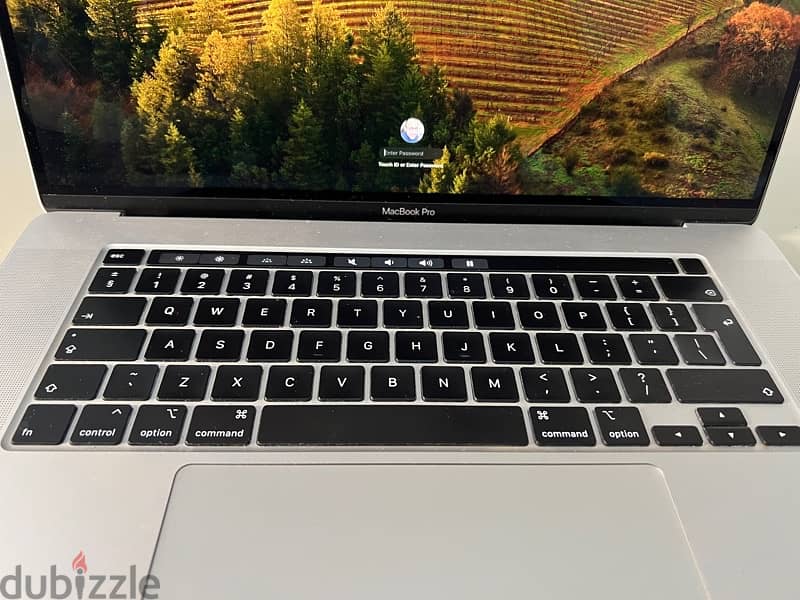 MacBook Pro 2019 i9 5