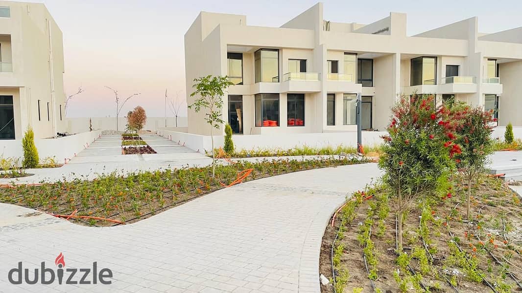 Independent villa for immediate delivery in Lake West, Sheikh Zayed, in installments 6