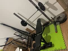 معدات جيم و طارات و دمبل ودكة مستويات وحامل بار وجهاز elliptical