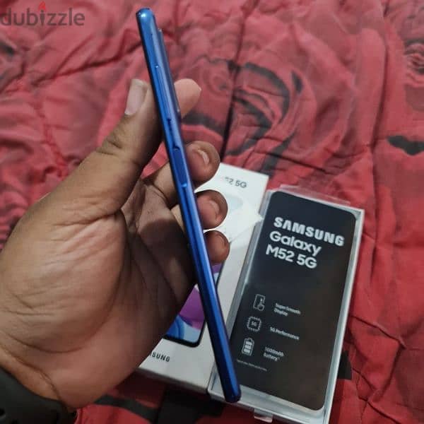 Samsung M52 Blue 3