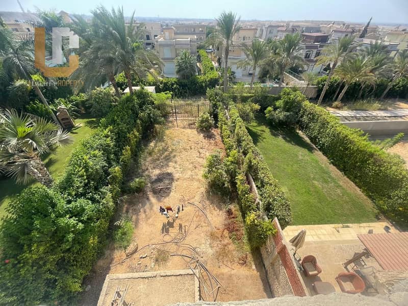 Stand alone Villa for sale Ready to move Finished 7BD Prime Location Shorouk 2000 Shorouk City 2