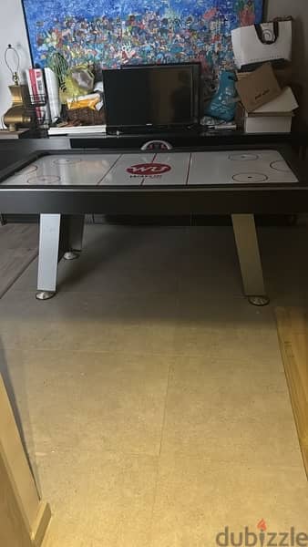 Air hockey table 3