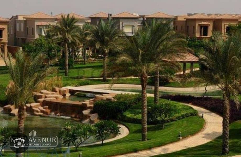 Villa prime location overlooking landscape at Bellagio New Cairo 5 bedrooms 9