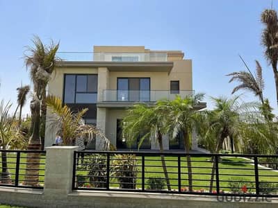 ready to move villa for sale in the estates sodic Elsheikh zayed / in installment / prime location /next to beverly hills / private pool