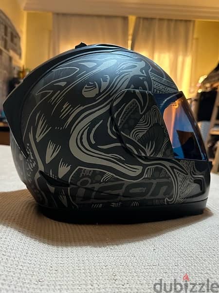 Icon helmet 3