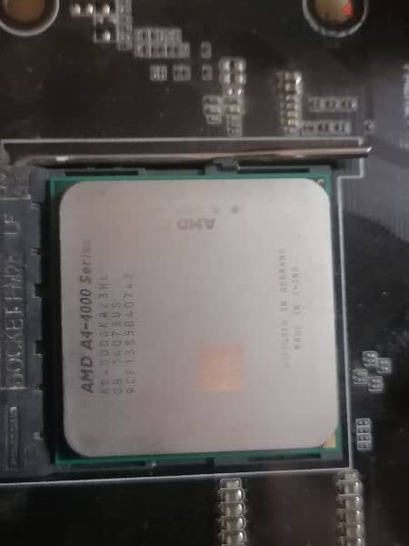 بروسيسور amd a4 4000 series 2 core 4 thred processor 1