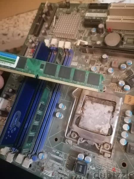 dell motherboard + i7 2600 + 14 gb ram 1