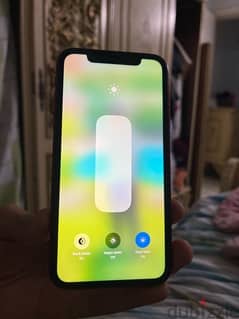 iPhone XR للبيع