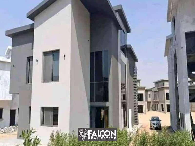 Villa Town House on view for sale Ready to Move in Creek Town near to Rehab city / فيلا تاون للبيع بالتقسيط كريك تاون امام الرحاب ع طريق السويس 1