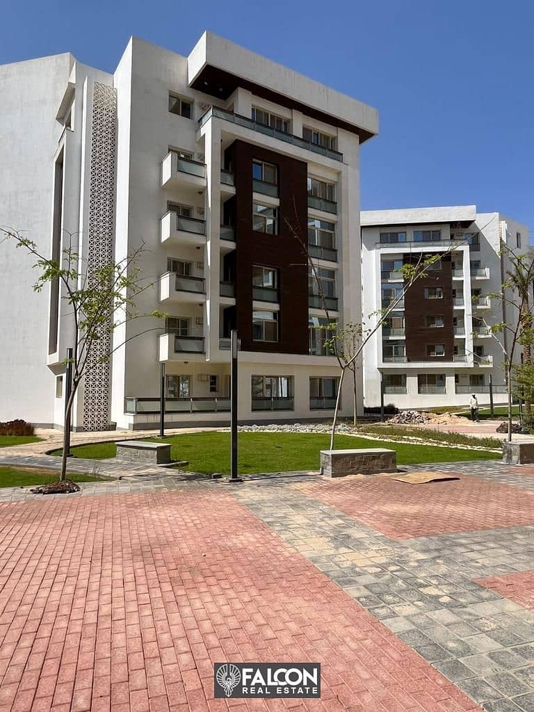 For immediate sale next to Smart Village, a fully finished apartment of 122 meters in Al Maqsad Compound, the Administrative Capital, in installments 1