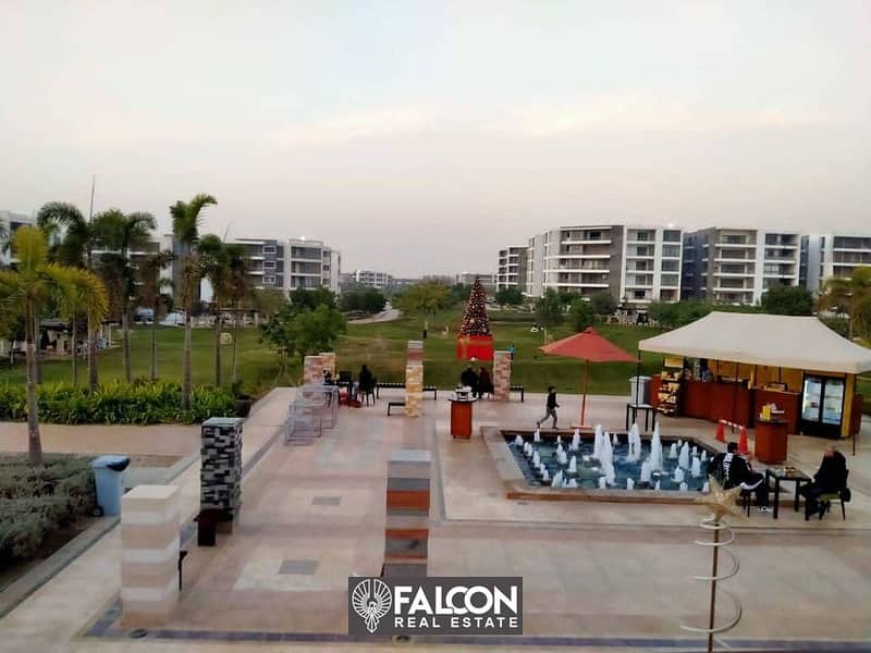 For sale, an apartment next to Cairo Airport, one of the most prestigious and distinguished areas in the Fifth Settlement, in the TAJ CITY compound, i 2