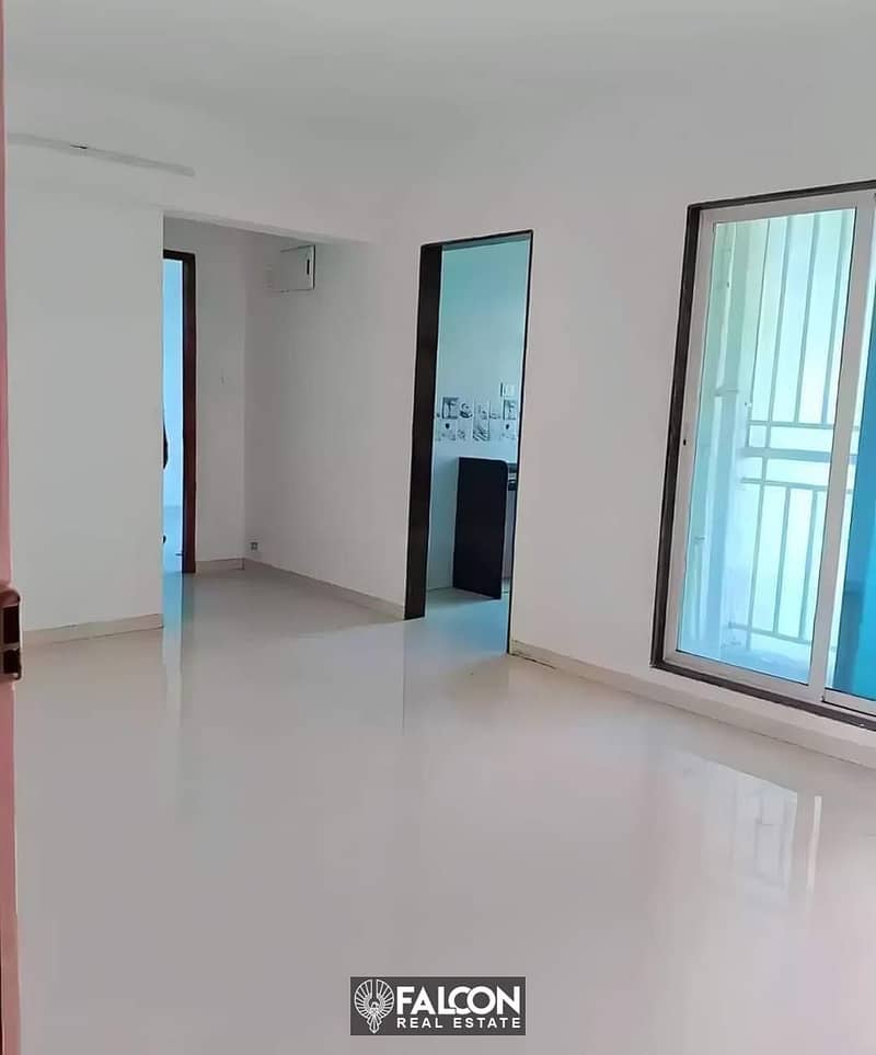 شقة بحري إستلام فوري 3 غرف تشطيب كامل في العلمين الجديدة الساحل الشمالي كمبوند الحي اللاتيني  Latin Quarter Compound 6