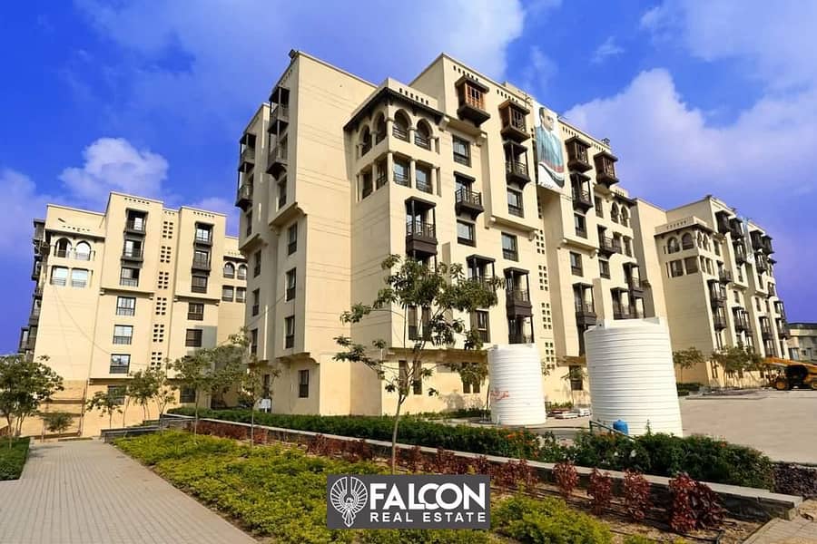 Ready to move in, finished apartment with a down payment of 750 thousand in Arabesque Compound, next to the Nile Corniche and the Oyoun Stream Wall. 6