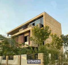 Townhouse villa in the best location, divided with a 42% discount in Taj City, First Settlement, in installments 0