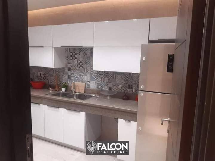 For sale, an apartment in Mathadam, 580 thousand, immediate delivery, fully finished, in the heart of the North Coast, in El Alamein, in the Latin Qua 3