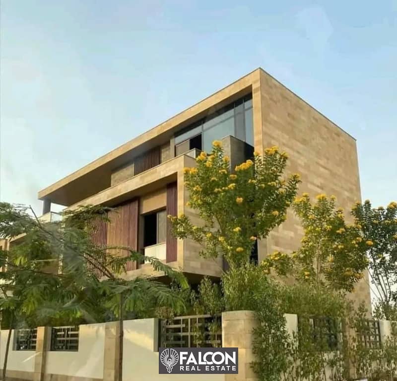 For sale, a detached villa with the largest golf view in Taj City, in front of the airport, on the Suez Road, with a 42% discount 3