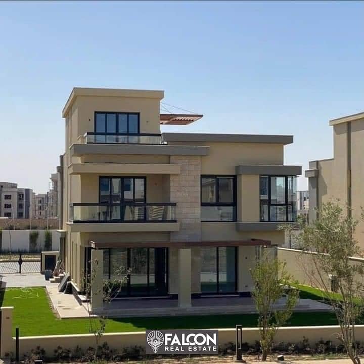 5-BR villa with roof, immediate receipt, ready to move   prime location in Sheikh Zayed with a view of the landscape inThe Estates  compound 17