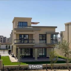 5-room villa with roof, immediate receipt, ready for inspection, in a very special location in Sheikh Zayed, with a view of the landscape, in a compou