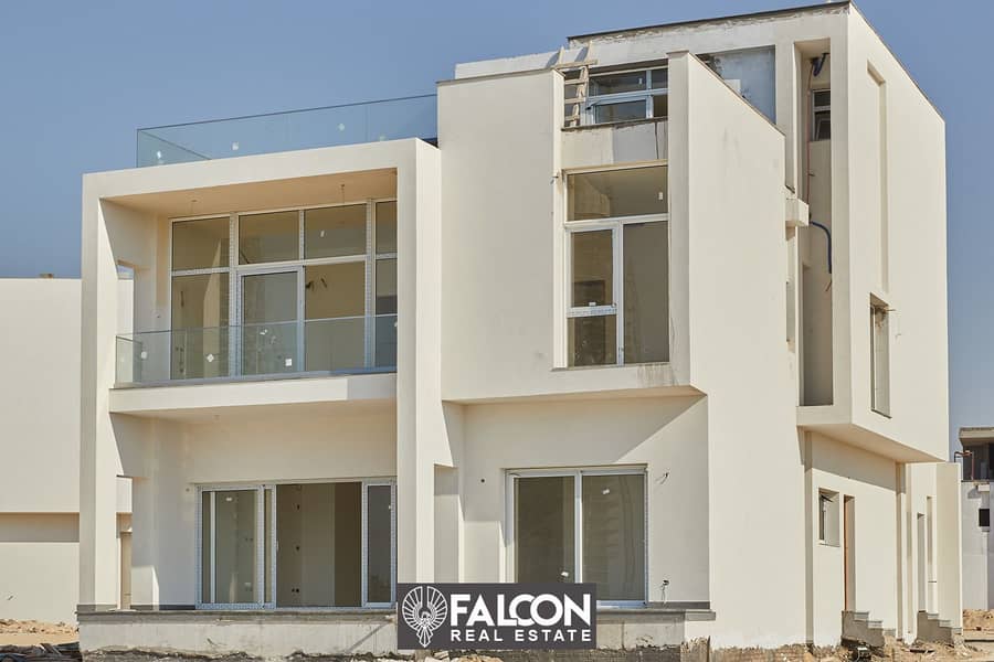 Prime location townhouse on the sea in front of the towers in New Alamein, North Coast 1