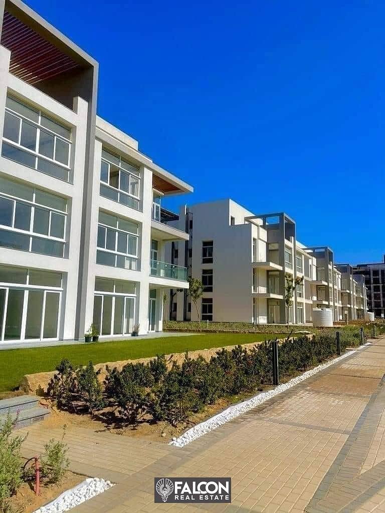 Prime location townhouse on the sea in front of the towers in New Alamein, North Coast 9