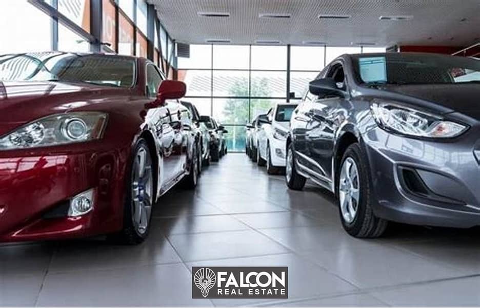 For sale, the largest and most distinguished car showroom, 374 square meters, in Sheikh Zayed, near Beverly Hills, in installments. 5