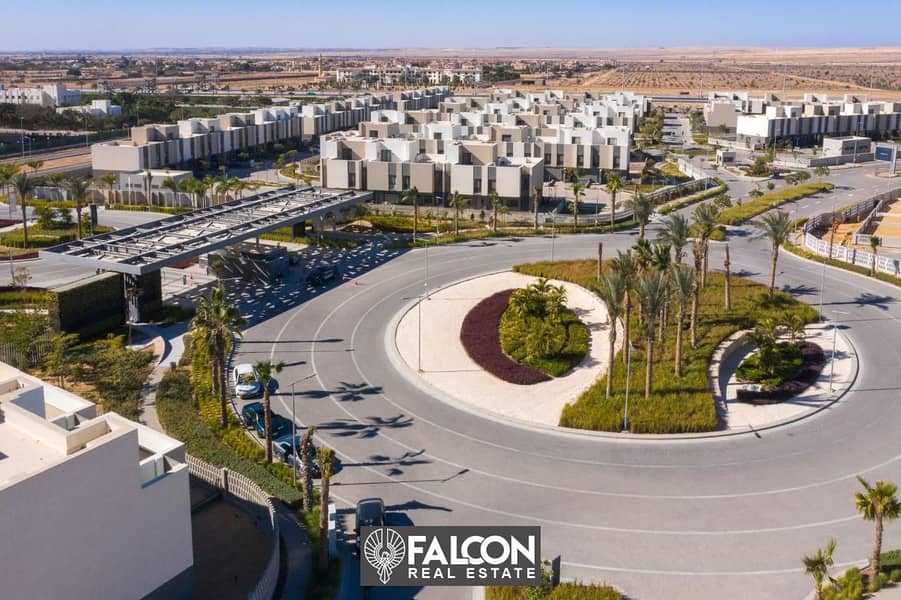 own a 135-meter apartment, finished to the highest standard, with the lowest rate of receipt and installments over 4 years, in a compound in the heart 4