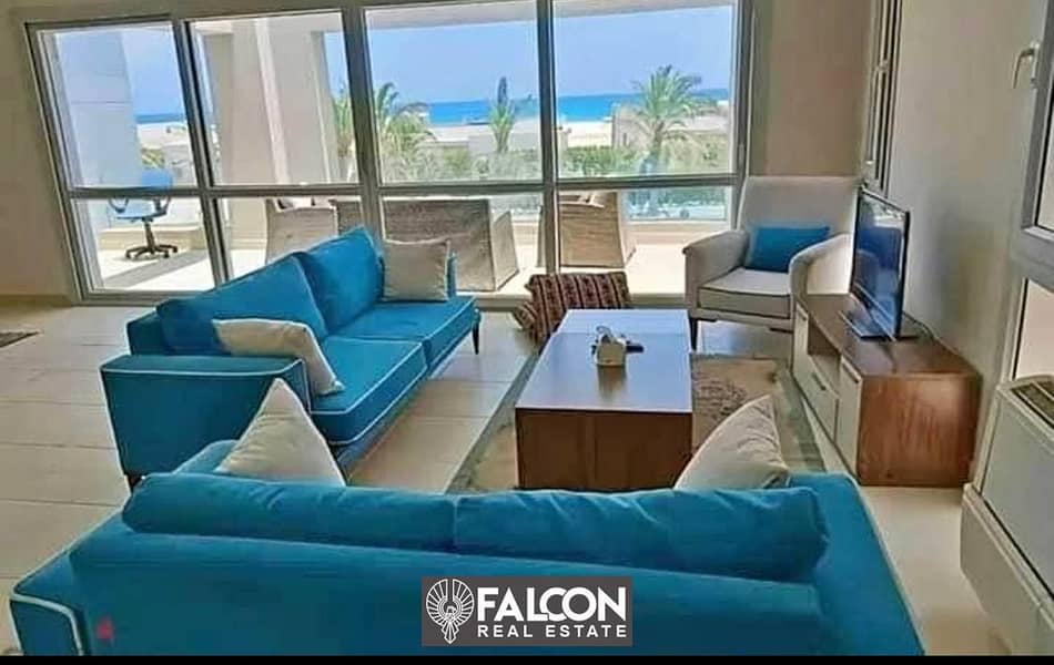 With a view of the sea and El Alamein Towers, a finished townhouse corner villa for sale, 5% down payment and installments over 7 years, Mazarin 8