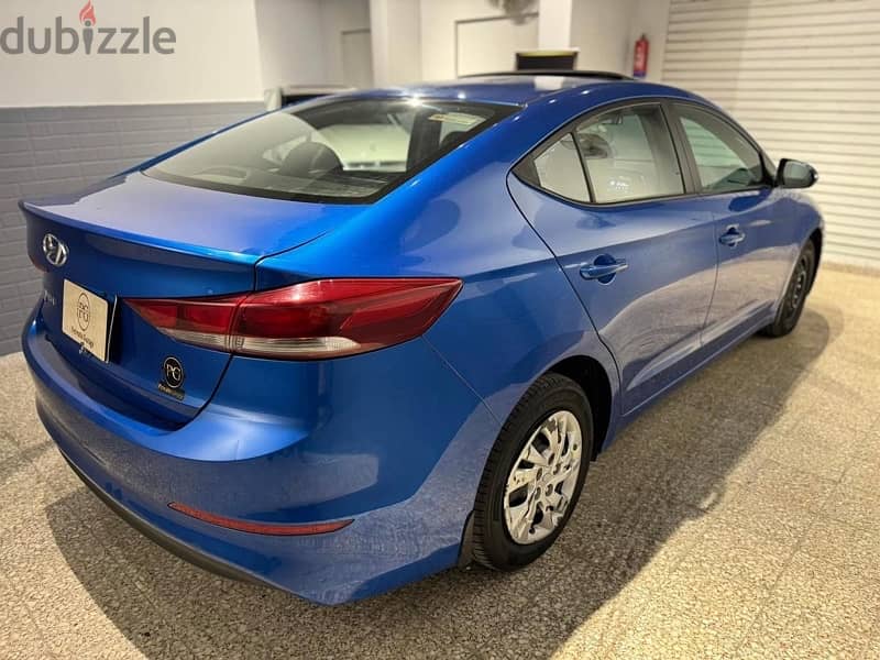 Hyundai Elantra 2019 3