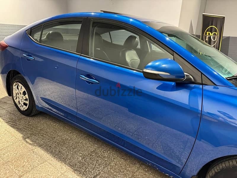 Hyundai Elantra 2019 6