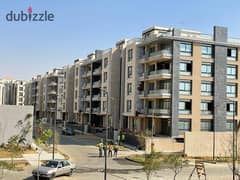 4-room apartment for sale in Azad Compound in the heart of Fifth Settlement | Immediate receipt 4/3 finishing | Distinctive view of the landscape and 0