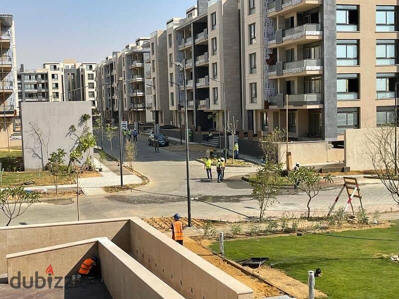 4-room apartment for sale in Azad Compound in the heart of Fifth Settlement | Immediate receipt 4/3 finishing | Distinctive view of the landscape and 12