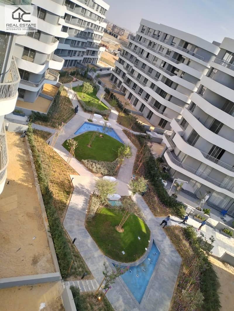 for sale apartment ready to move fully finished with installment in bloomfileds mostakbal city 1