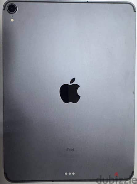 ipad 11 inch 2018 - 64GB with cellular sim and Apple Pencil 1