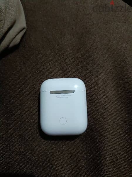 airpods 2 charging case ONLY 1