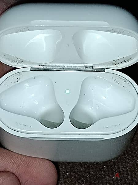 airpods 2 charging case ONLY 3