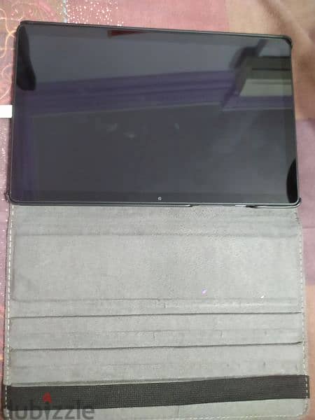 Samsung Galaxy tab A7 T505N with it's case and pen 3