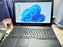 Dell latitude core i7 ram 16 كارتين شاشه وهاردين