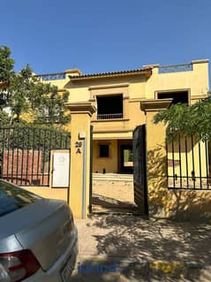 Twin house for sale, immediate delivery, in New Cairo, in front of the American University in Latera Compound 0