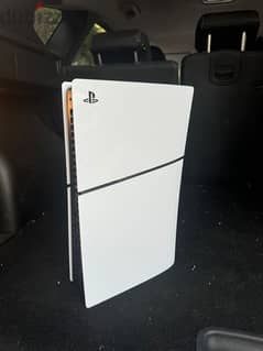 playstation 5 slim used for 4 months only with extra playstationPLUS