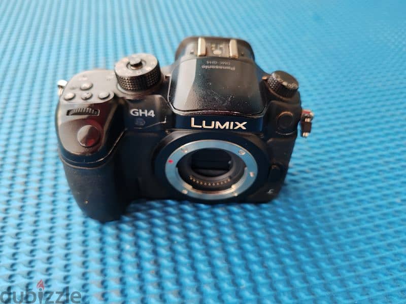 Panasonic Lumix GH4 Body only 4k 1