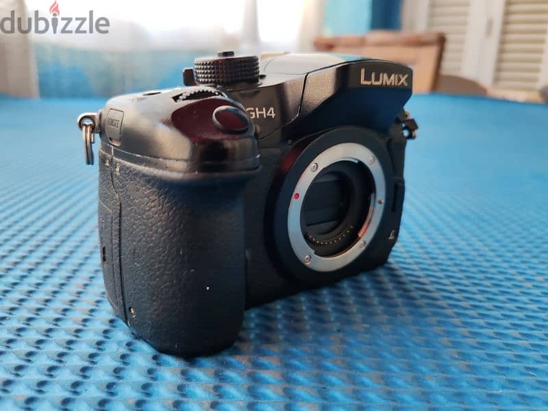 Panasonic Lumix GH4 Body only 4k 9