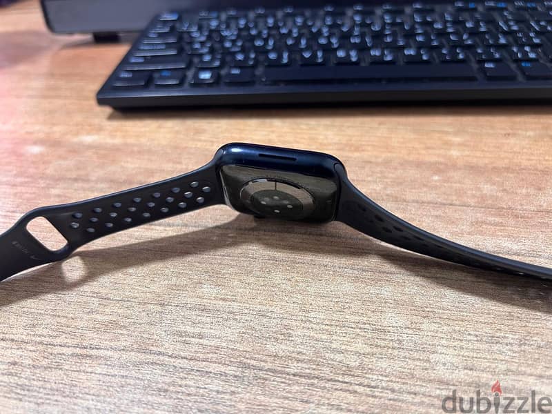 Apple Watch series 7 nike edition 45mm 1