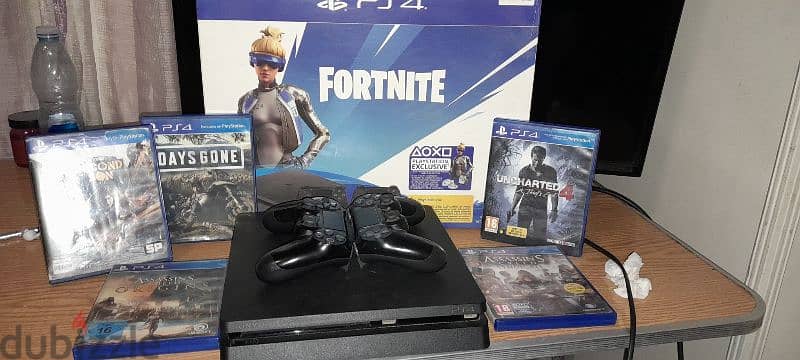 Ps4 slim 500 GB و معاه ٥ اسطوانات و عليه العاب 1