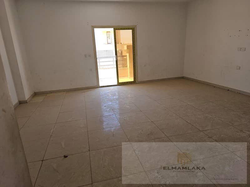 Roof for sale in the 16th district, Sheikh Zayed 4