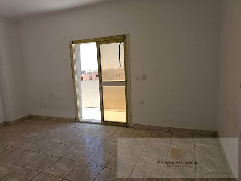 Roof for sale in the 16th district, Sheikh Zayed 11