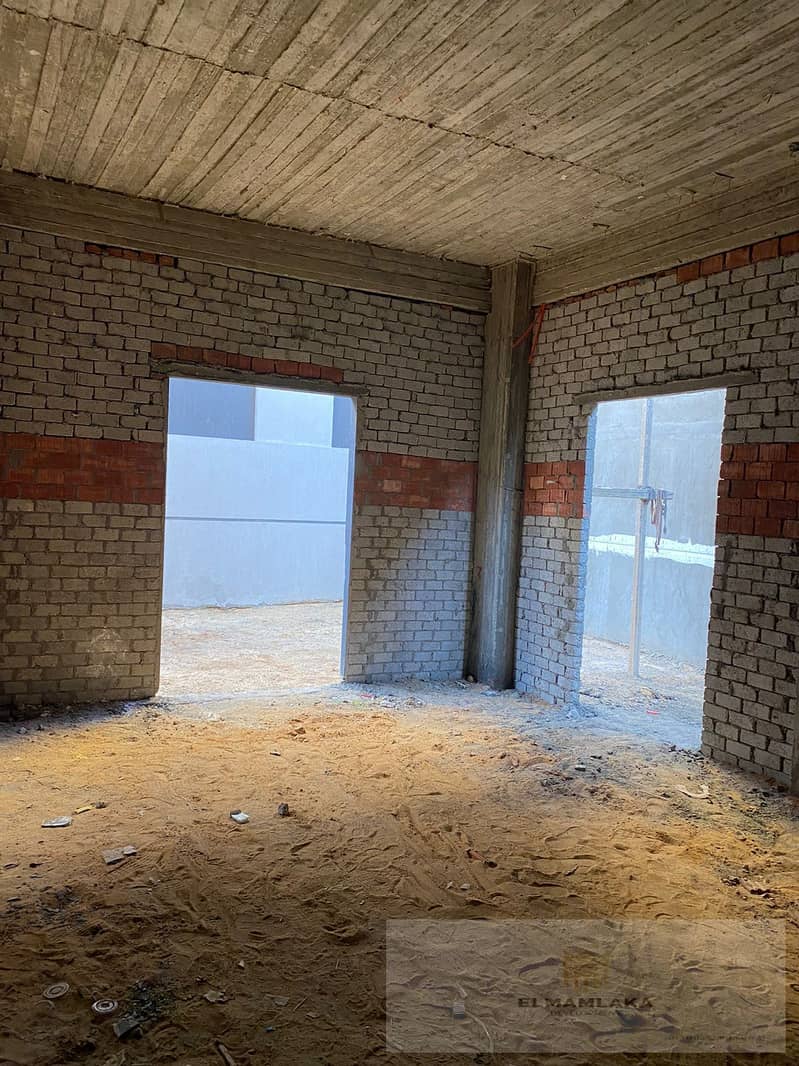 Unique duplex for sale in Beit Al Watan Compound 6th of October Receipt: Immediate initial receipt and final receipt at the end of the year, giving yo 7